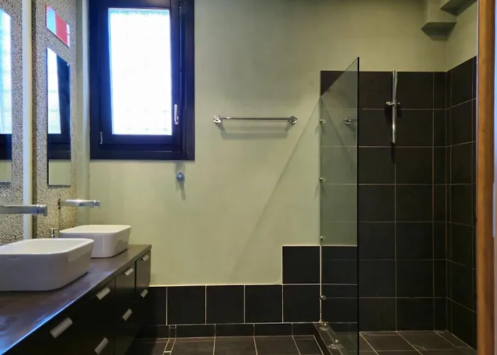 On The Rock Tatil Evi