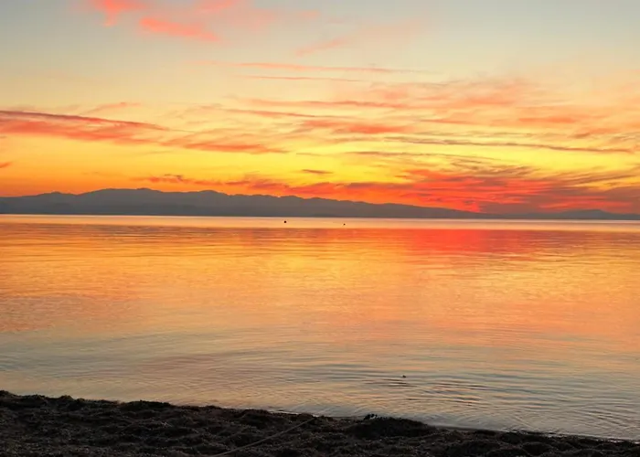 On The Rock Tatil Evi Áfissos