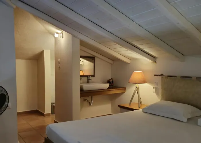 On The Rock Áfissos