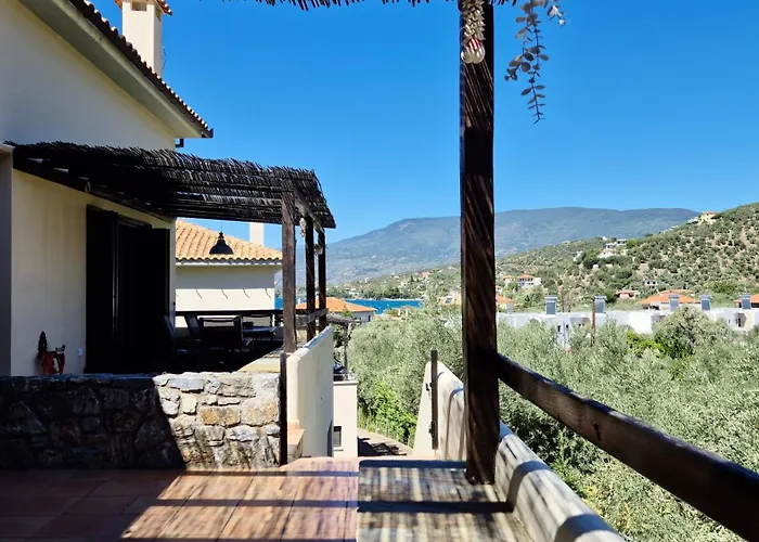 On The Rock Tatil Evi Áfissos