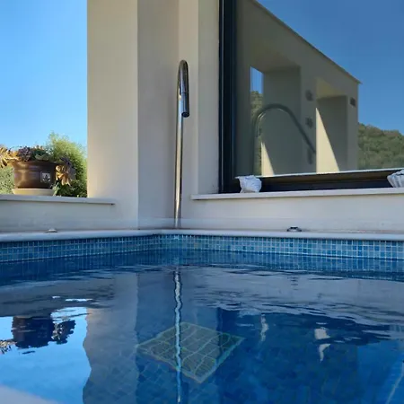 Feriehus On The Rock Afissos