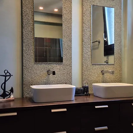 On The Rock * Afissos