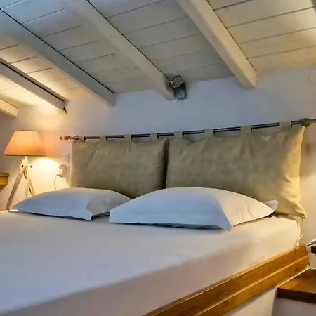 On The Rock Holiday home *