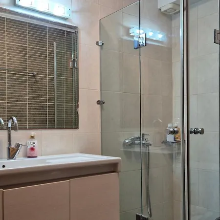 On The Rock Feriehus Afissos