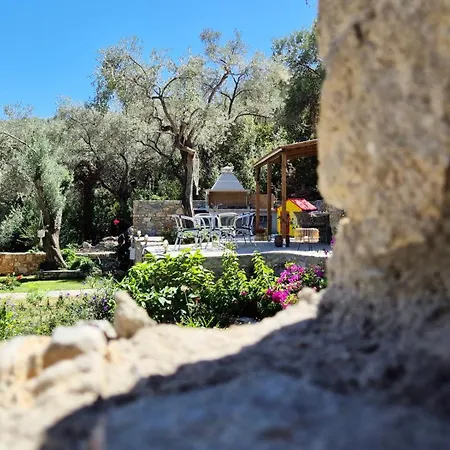 On The Rock Holiday home *